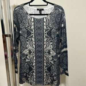 Style & CO Large Multicolor long sleeve top with embellished Rhinestones.